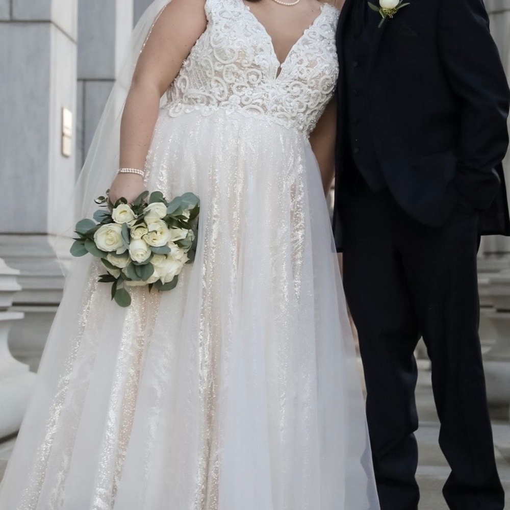 Wedding dress